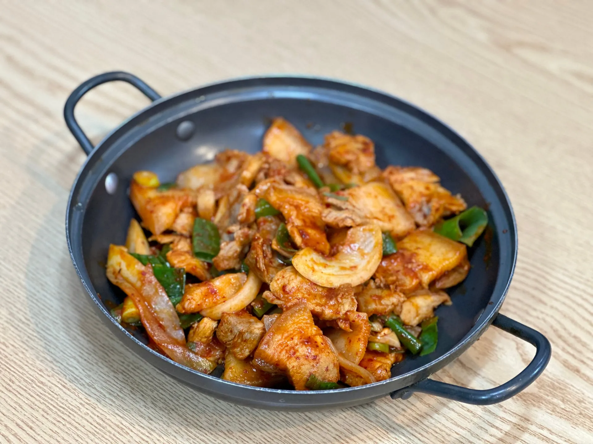 불 맛 가득한 제육볶음